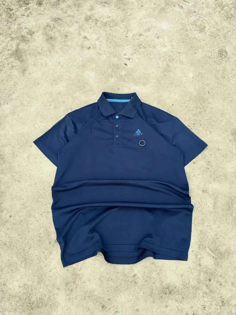 Adidas ★//Branded T-shirt